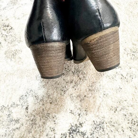 Very Volatile LA Black Boots ankle booties Leather Size 8 - Picture 10 of 10